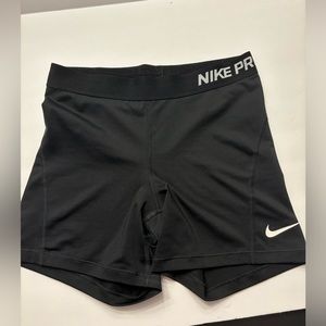 Womens NIKE PRO shorts